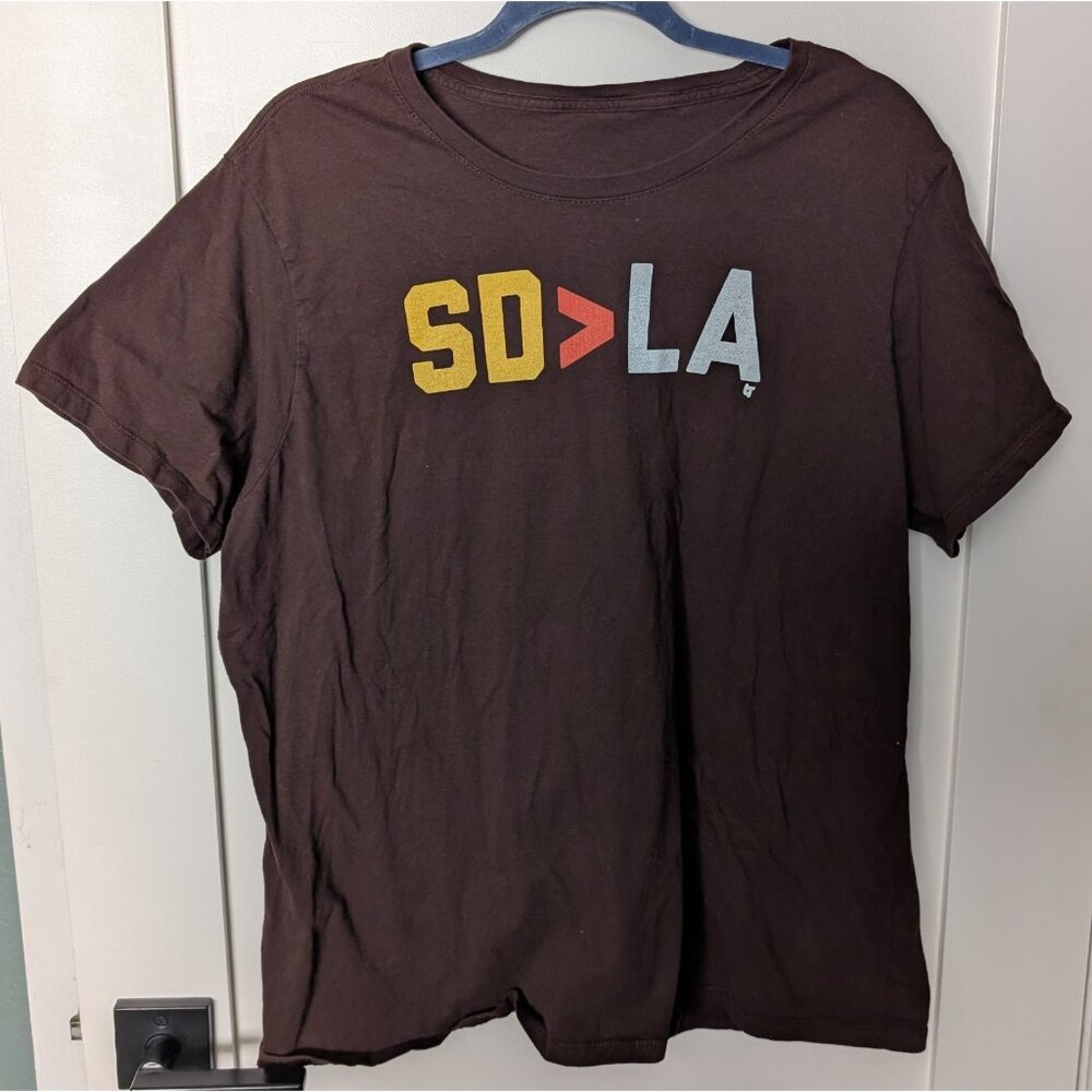 San Diego SD Greater Than LA Los Angeles T-Shirt Padres Dodgers Unisex